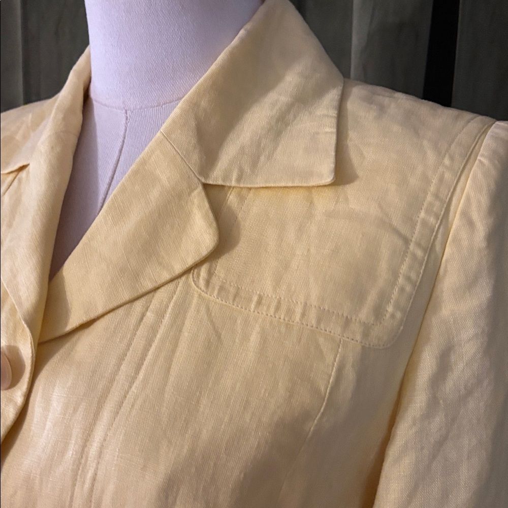 Hermes Light Yellow Blazer with Button Detail,S - Picture 4 of 12
